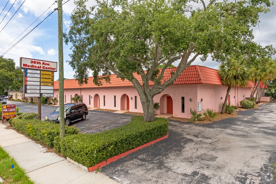 More Photos Of 6449 38th Ave, Saint Petersburg Medical For Lease