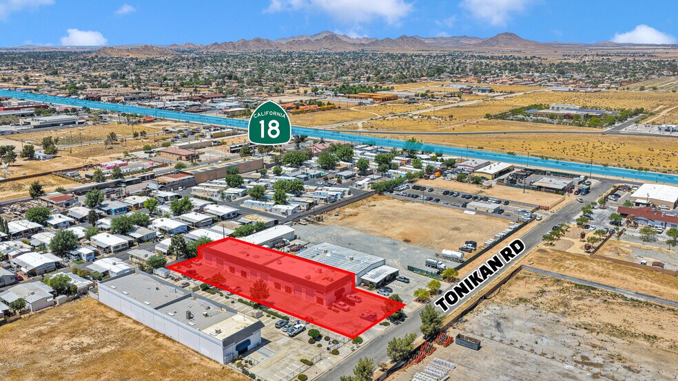 More Photos Of 13560 Tonikan Rd, Apple Valley Service For Sale