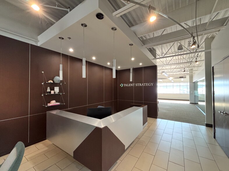 More Photos Of 4020 E Beltline Ave NE, Grand Rapids Medical For Sale