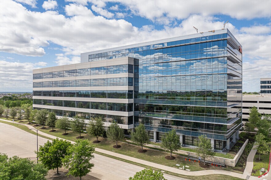 More Photos Of 6160 Warren Pky, Frisco Coworking Space