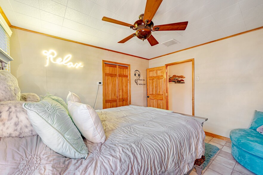 More Photos Of 175 Mount Joy Rd, Mount Pleasant Industrial For Sale