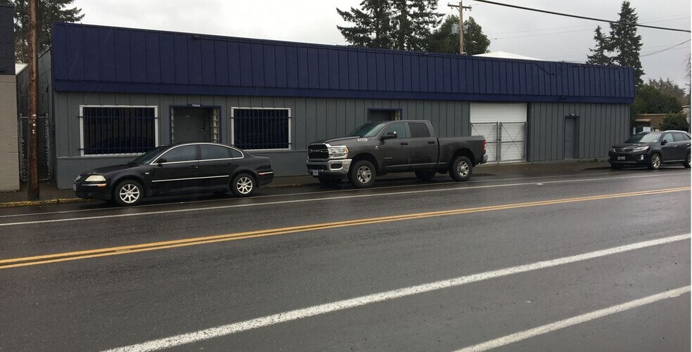 Primary Photo Of 7522-7524 SE 52nd Ave, Portland Light Distribution For Sale