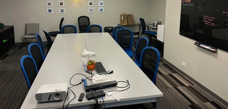 More Photos Of 411 E Jarvis Ave, Des Plaines Industrial For Sale