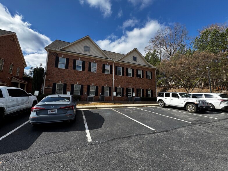 More Photos Of 4485 Tench Rd, Suwanee Medical For Lease