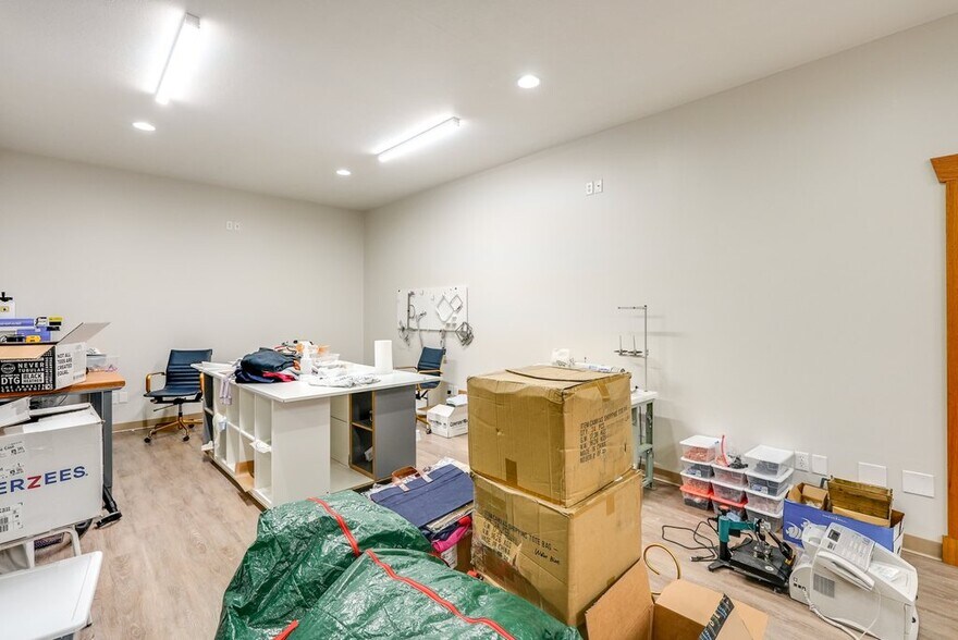 More Photos Of 2149 Wadsworth Rd, Norton Office For Sale