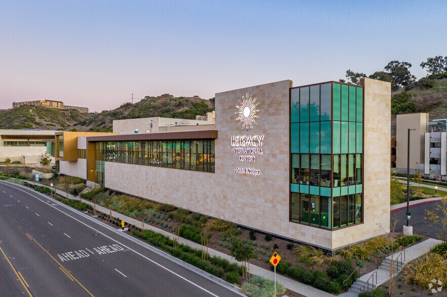 More Photos Of 875 Hotel Cir S, San Diego Hotel For Sale