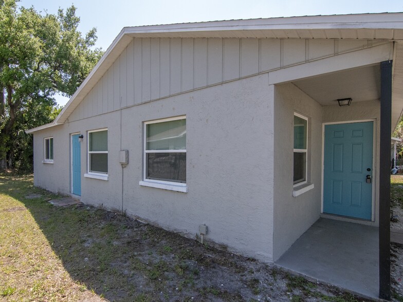 More Photos Of , Bradenton Multifamily For Sale