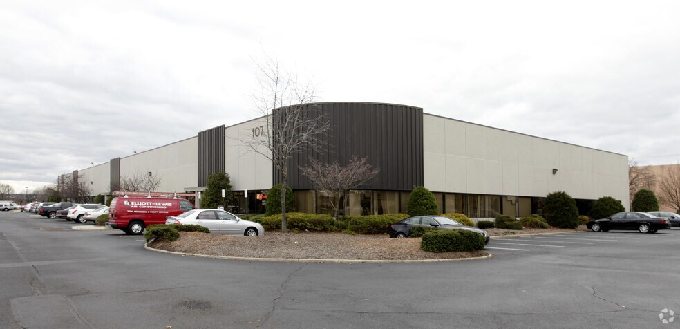 More Photos Of 107 Corporate Blvd, South Plainfield Light Distribution For Lease