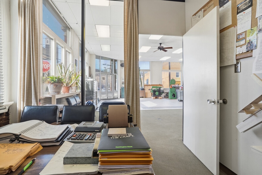 More Photos Of 10 Chesapeake St, Lyndora Apartments For Sale