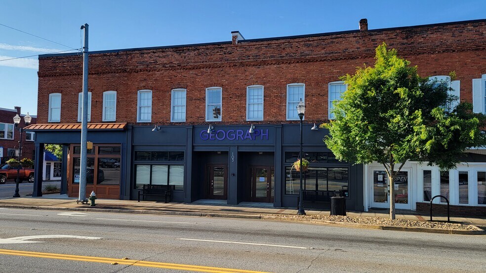 More Photos Of 103 W Main St, Easley Storefront Retail Residential For Lease