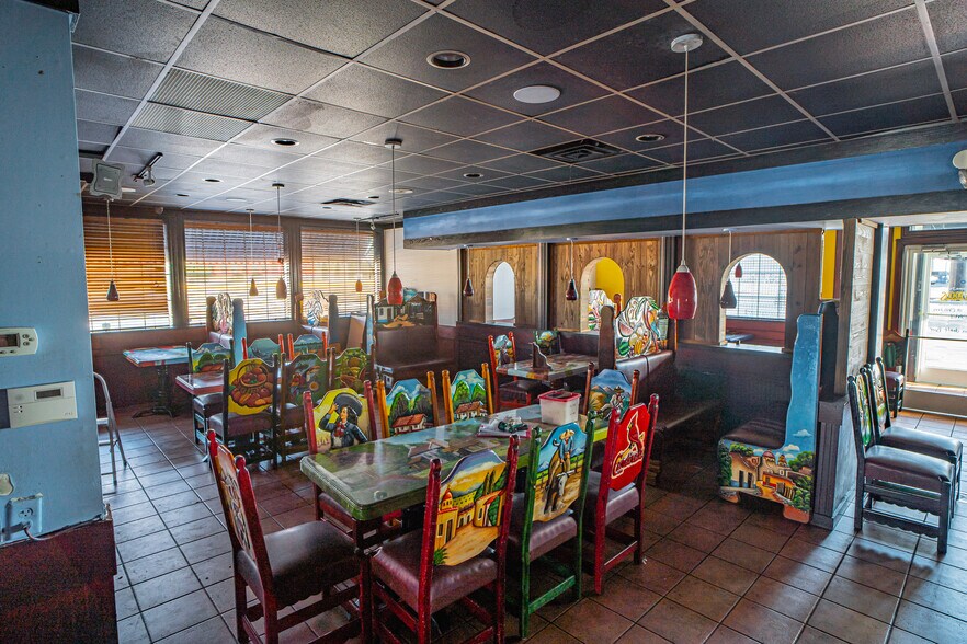 More Photos Of 853 N Glenstone Ave, Springfield Restaurant For Lease