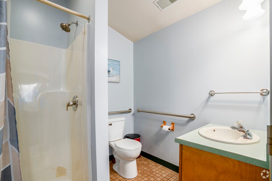More Photos Of 2039 East Harbor Rd, Port Clinton Apartments For Sale