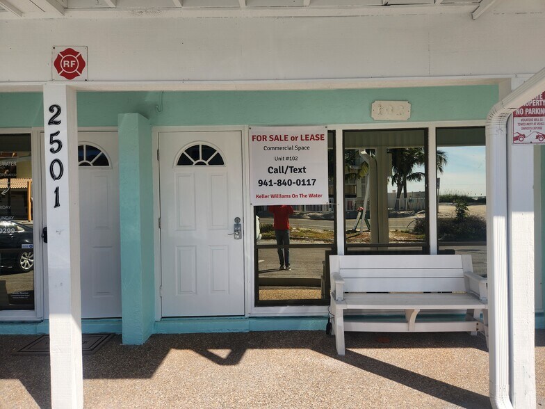 More Photos Of 2501 Gulf Dr N, Bradenton Beach, Bradenton Beach Storefront Retail Residential For Sale