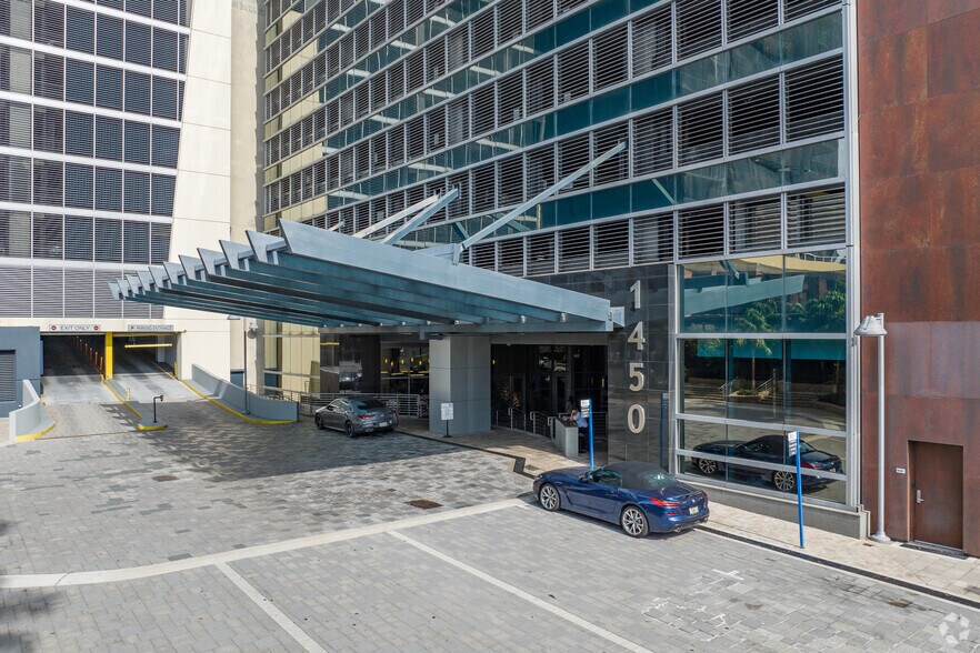 More Photos Of 1450 Brickell Ave, Miami Office For Lease
