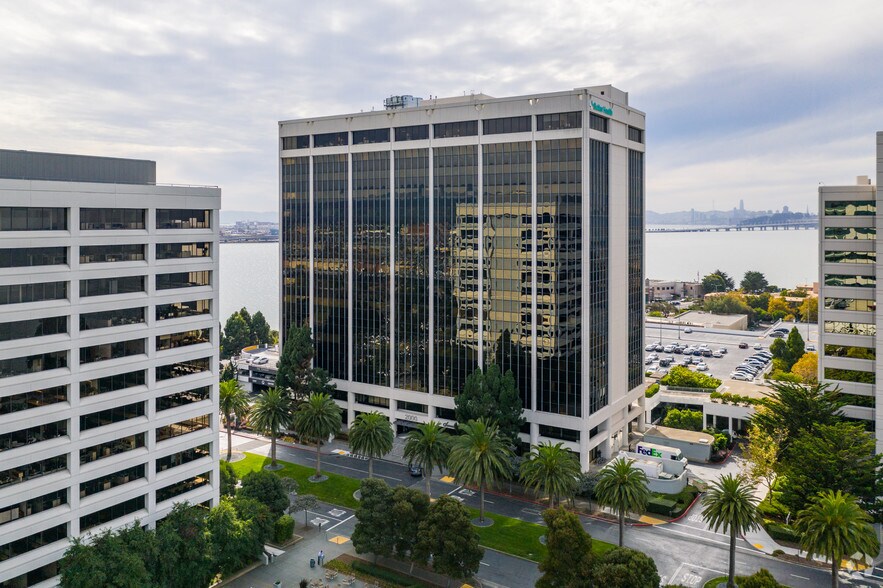 More Photos Of 2000 Powell St, Emeryville Office For Lease