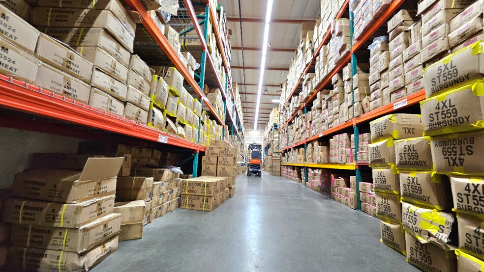 More Photos Of 936-972 E 31st St, Los Angeles Warehouse For Lease