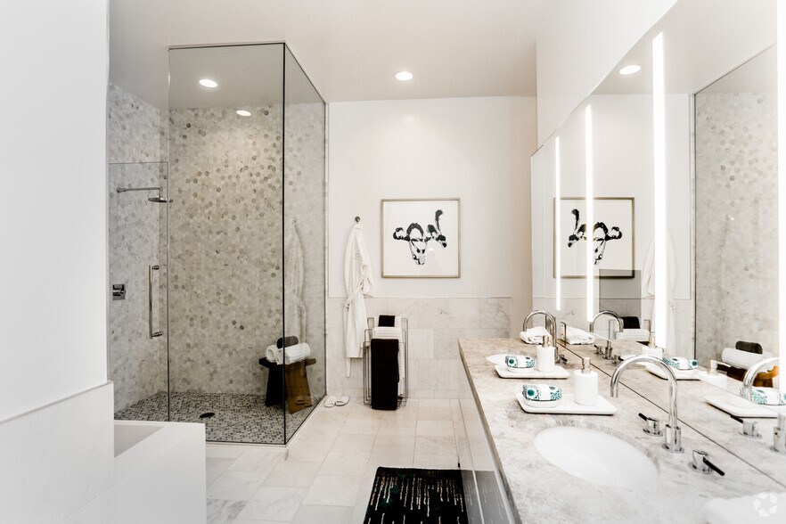 More Photos Of 1200 S Figueroa St, Los Angeles Apartments For Lease