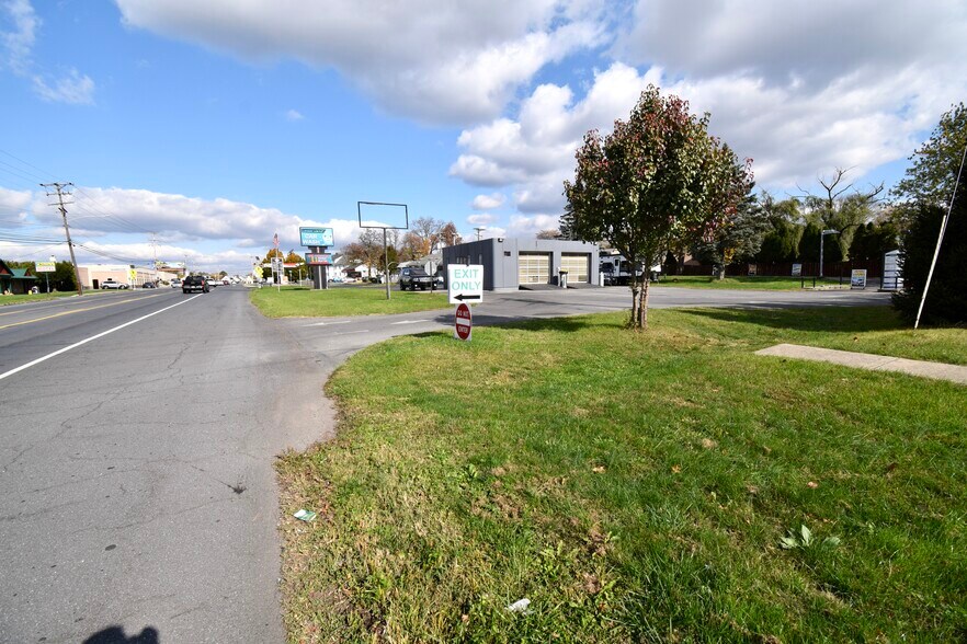 More Photos Of 4775 N 5th Street Hwy, Temple Carwash For Sale