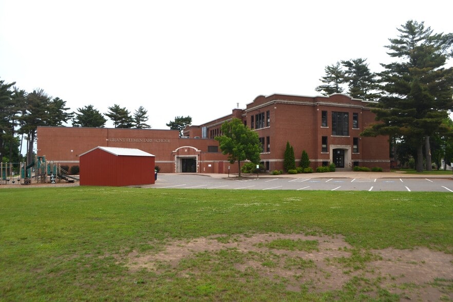 More Photos Of 500 N 4th Ave, Wausau Specialty For Sale