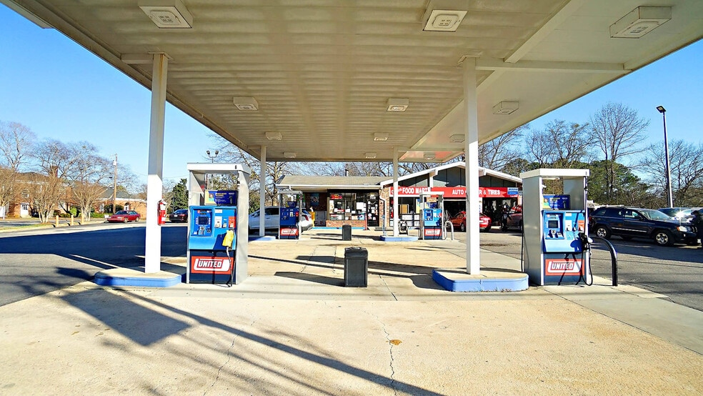 Primary Photo Of 302 N Main St, Fuquay Varina Convenience Store For Sale