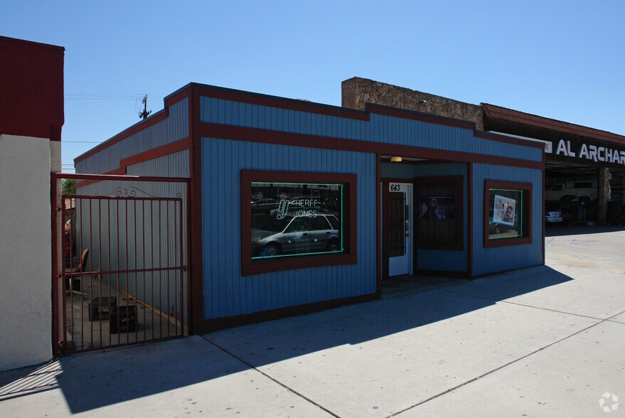 More Photos Of 641-643 El Cajon Blvd, El Cajon Storefront For Sale