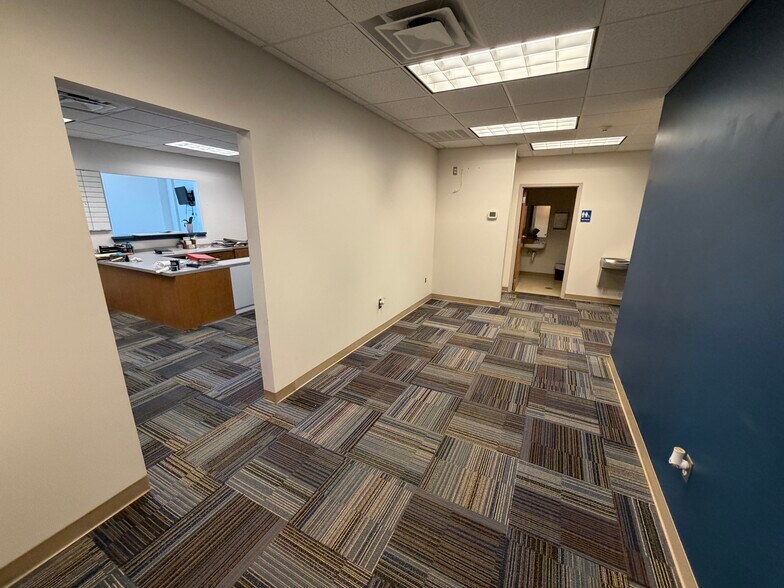 More Photos Of 5375 Henneman Dr, Norfolk Medical For Lease