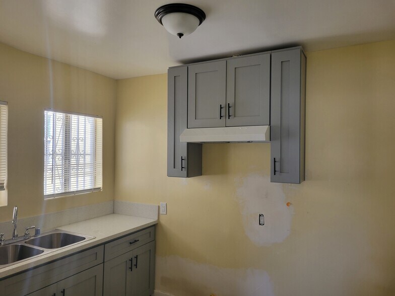 More Photos Of 4917 S Broadway, Los Angeles Multifamily For Sale