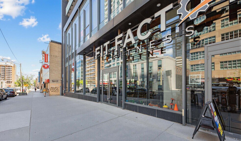 More Photos Of 161 Eglinton Av E, Toronto Parking Garage For Lease