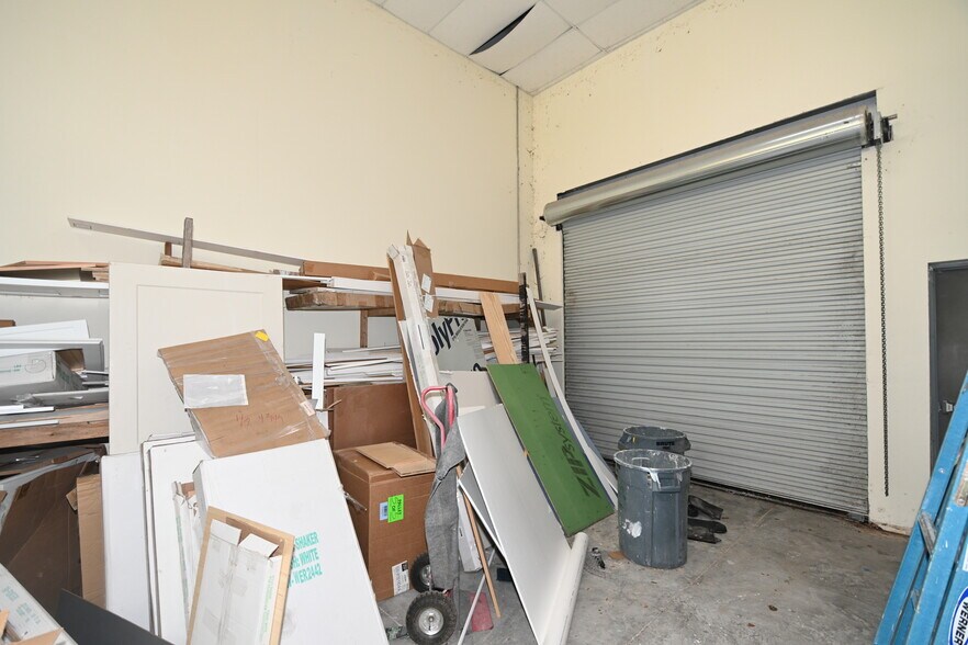 More Photos Of 700 North St, Fern Park Freestanding For Lease