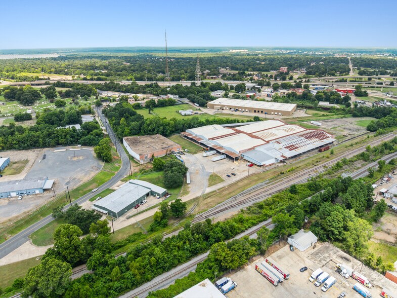 More Photos Of 2391 Levy St, Shreveport Warehouse For Lease