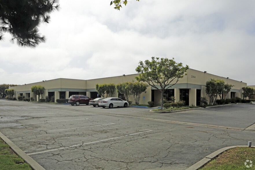 Primary Photo Of 2064 Eastman Ave, Ventura Warehouse For Lease