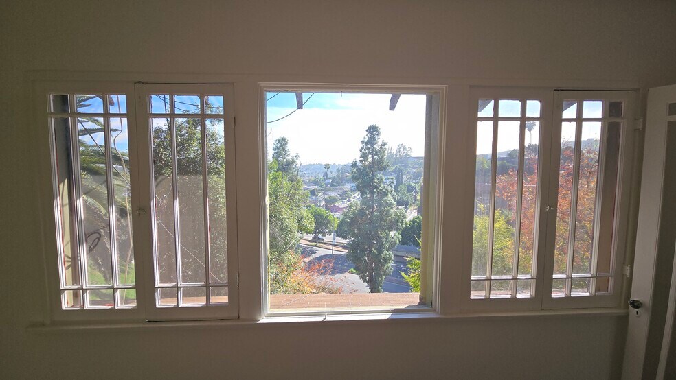 More Photos Of 4739 Huntington Dr N, Los Angeles Apartments For Sale