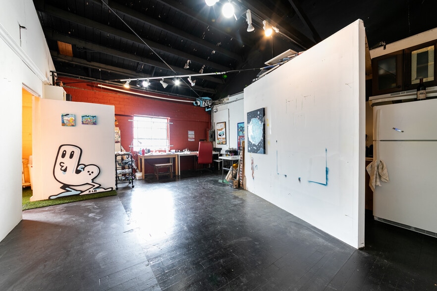 More Photos Of 4606-4620 W Jefferson Blvd, Los Angeles Warehouse For Lease