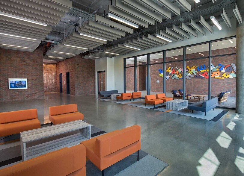 More Photos Of 8000 Avalon Blvd, Alpharetta Coworking Space