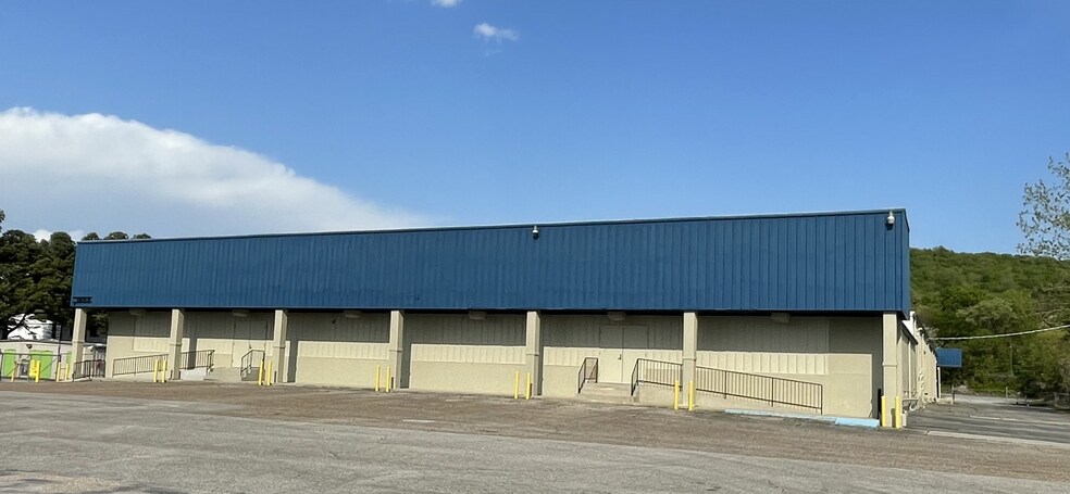 More Photos Of 11607 Memorial Pky, Huntsville Warehouse For Sale