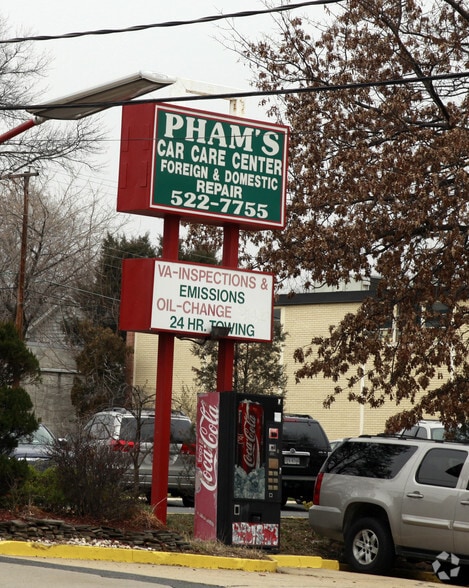 More Photos Of 3435 Washington Blvd, Arlington Auto Repair For Sale