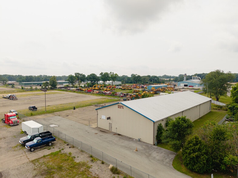 More Photos Of , Elkhart Unknown For Sale