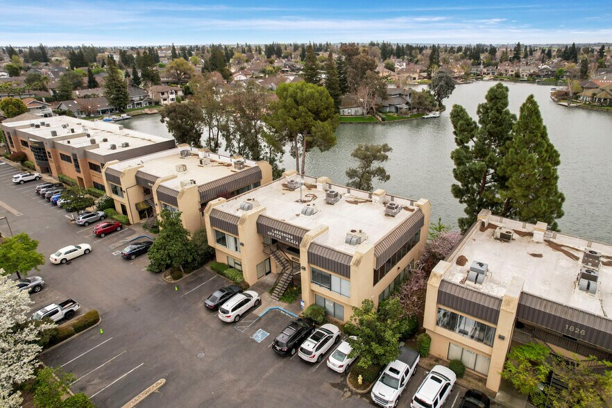 More Photos Of 1820 W Kettleman Ln, Lodi Office For Sale