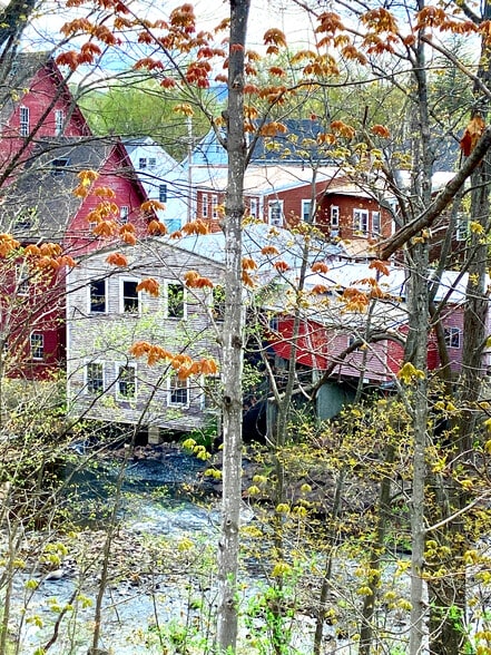 More Photos Of 22 Main St, Ashland Warehouse For Sale