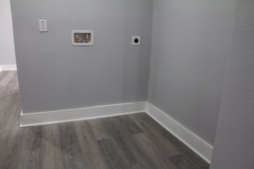 More Photos Of 3901 W Platt St, Tampa Assisted Living For Sale