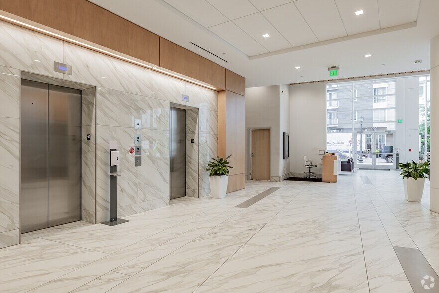 More Photos Of 555 Belaire Ave, Chesapeake Coworking Space