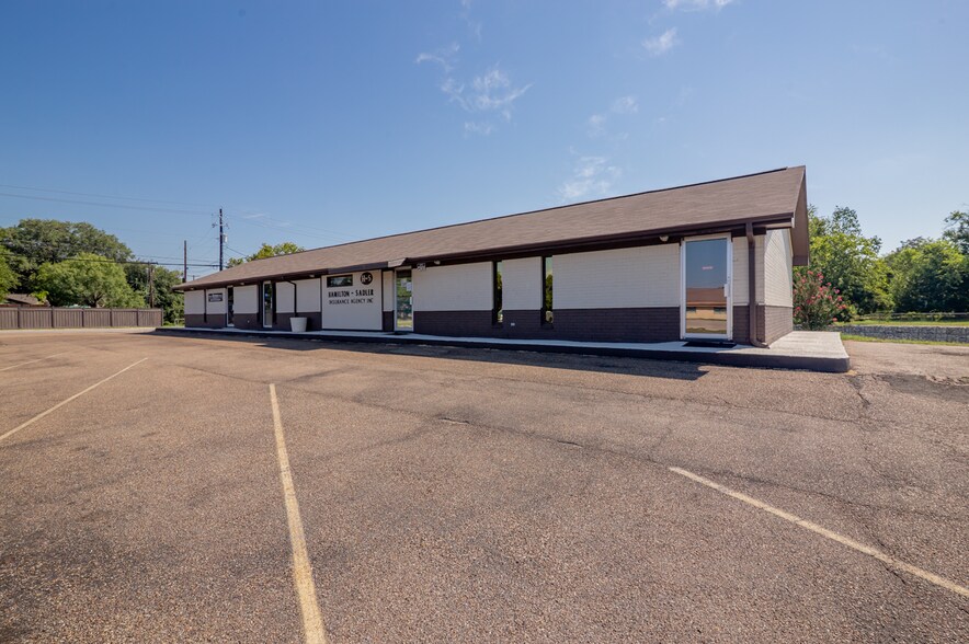 More Photos Of 1001 E Airline Rd, Victoria Office For Sale
