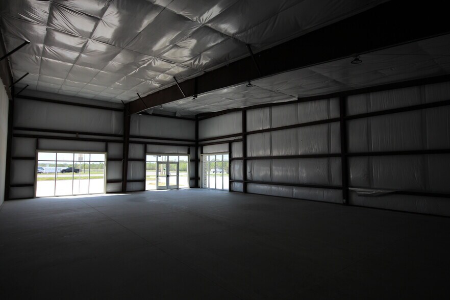 More Photos Of 900 Meriweather St, Okmulgee Freestanding For Lease