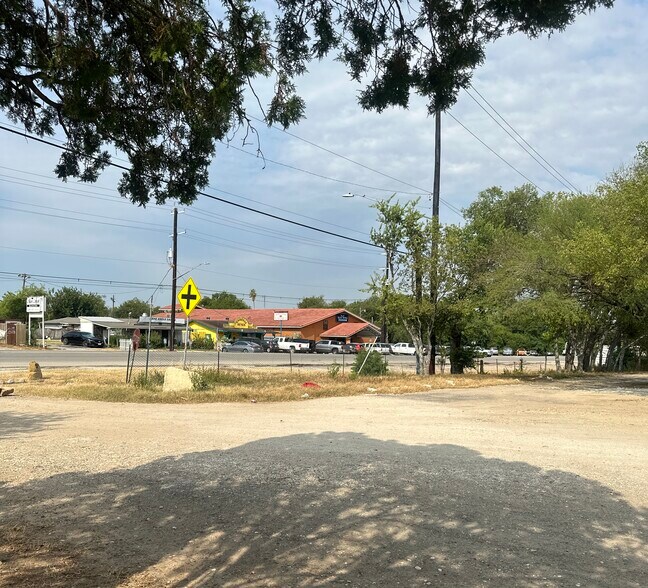 More Photos Of 10536 S US Highway 181, San Antonio Apartments For Sale