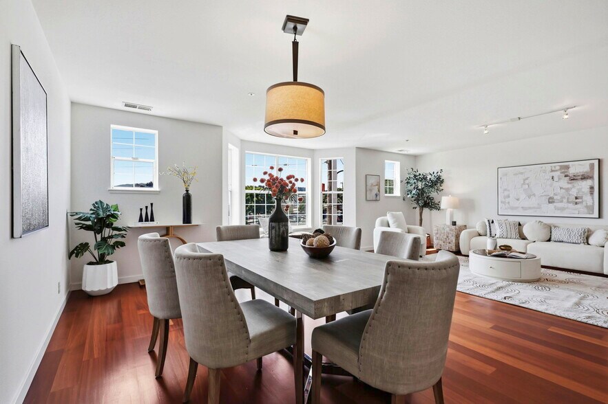 More Photos Of 1678 Wallace Ave, San Francisco Specialty For Sale