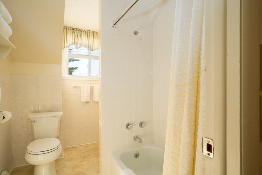 More Photos Of 2759 Vt Rt 11, Peru Hotel For Sale