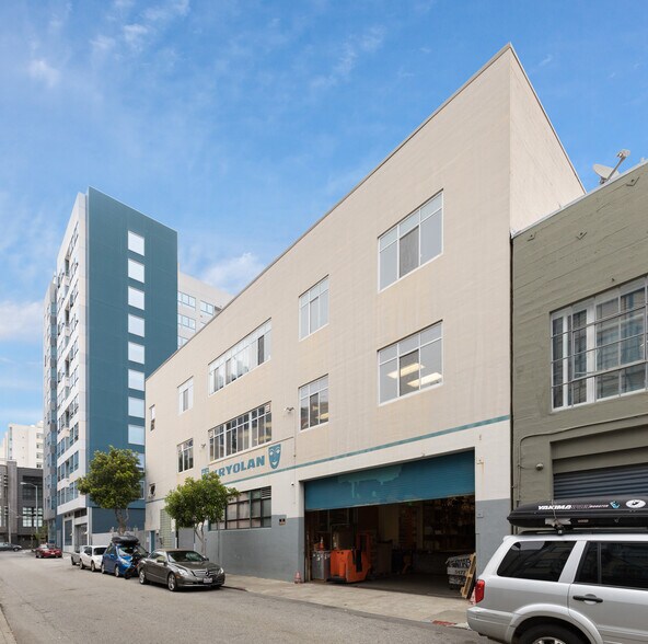 More Photos Of 132 9th St, San Francisco Research And Development For Lease