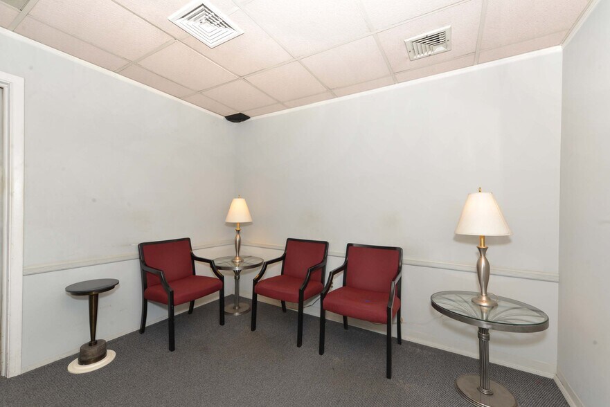 More Photos Of 289 Market St, Saddle Brook Office For Sale