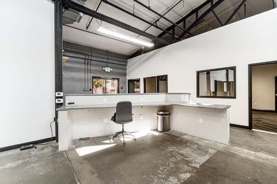 More Photos Of 531 Fulton St, Fresno Freestanding For Lease