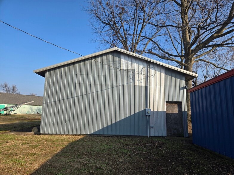 More Photos Of 432 1st, Hayti Self Storage For Sale